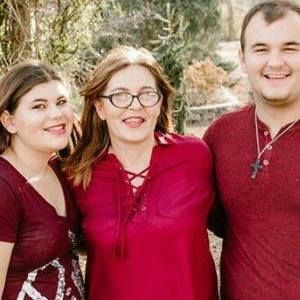 Meet your Posher, Edina